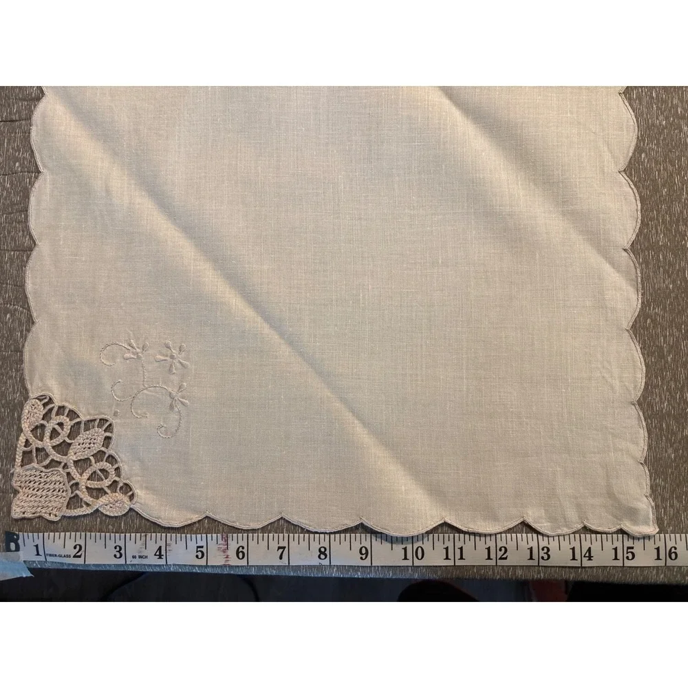 Vintage Linen & Crochet Lace Napkins 16x16